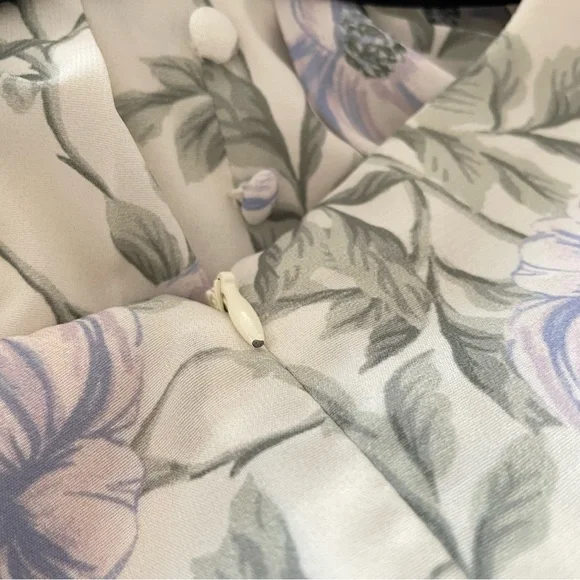 Gal Meets Glam Cassidy Cream Maxi Dress with Lavender Floral Print